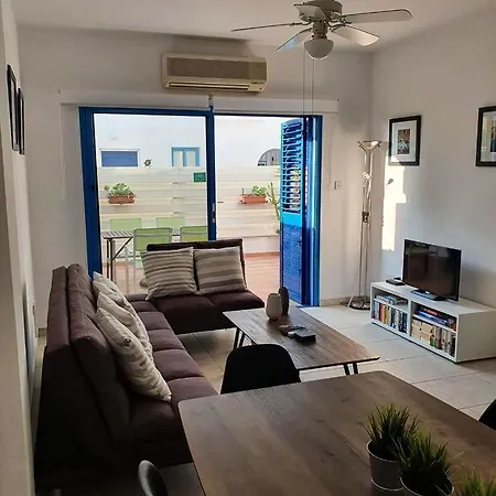 Apartament Central Gem - 10 Min Walk To The Sea, Harbor And Mall Pafos