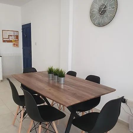 Gem - 10 Min Walk To The Sea, Harbor And Mall * بافوس