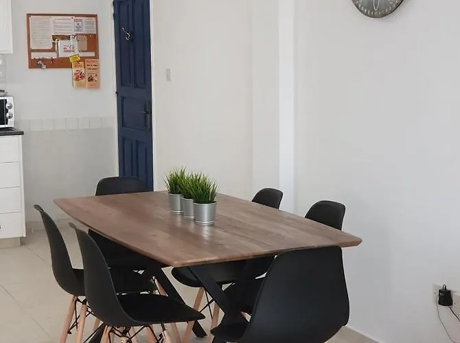 Gem - 10 Min Walk To The Sea, Harbor And Mall * Paphos