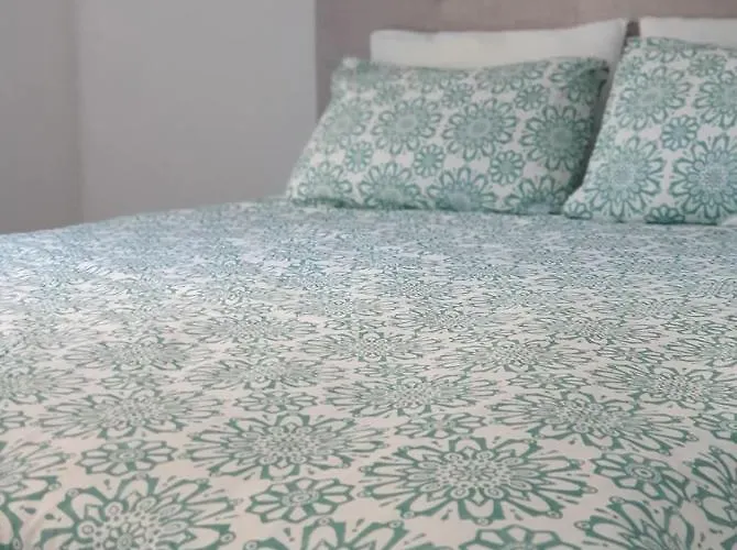 Gem - 10 Min Walk To The Sea, Harbor And Mall Lägenhet *