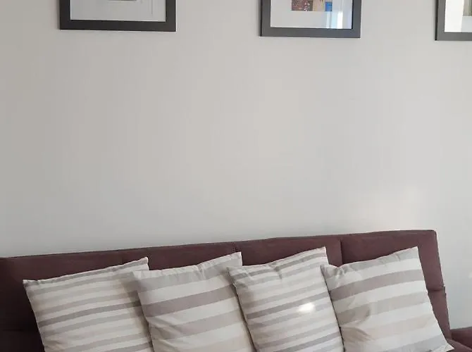 Gem - 10 Min Walk To The Sea, Harbor And Mall *