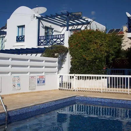 Gem - 10 Min Walk To The Sea, Harbor And Mall Paphos