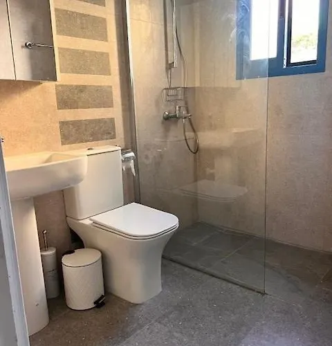 Apartamento Gem - 10 Min Walk To The Sea, Harbor And Mall Paphos